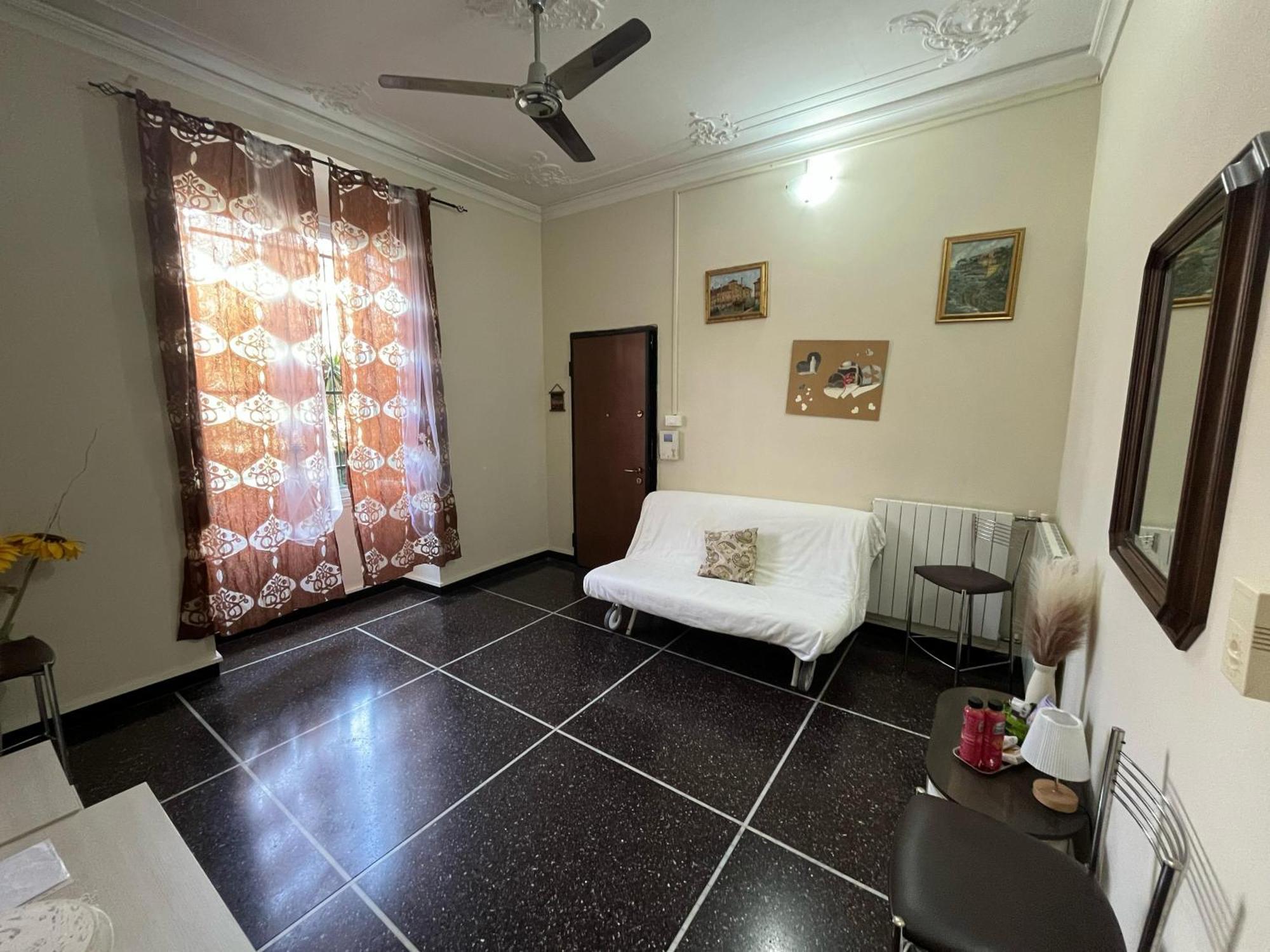 Apartment Tolemaide Genua