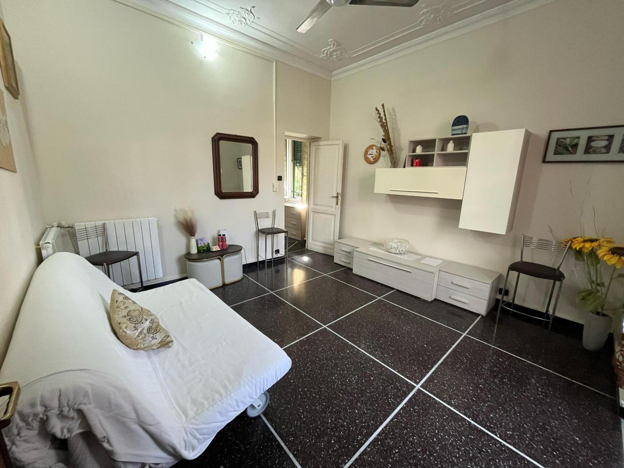 Tolemaide Apartment Genua